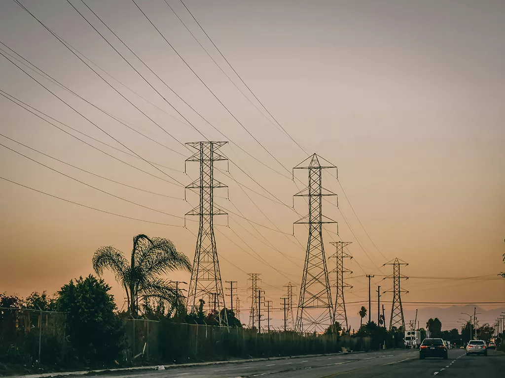 transsmision-lines-energy-MV-transformer-oil change